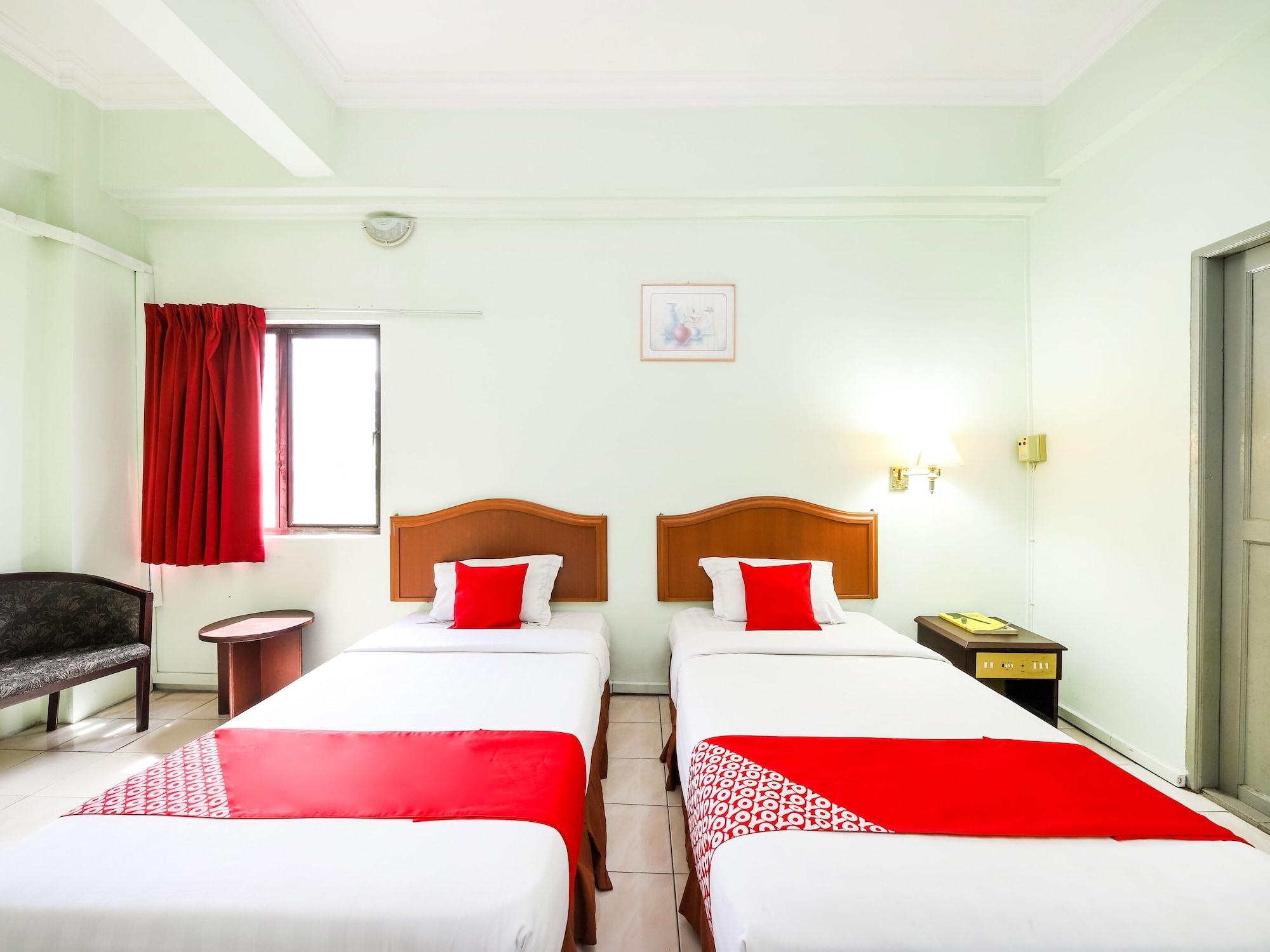 קוצ'ינג Grand Supreme Hotel מראה חיצוני תמונה