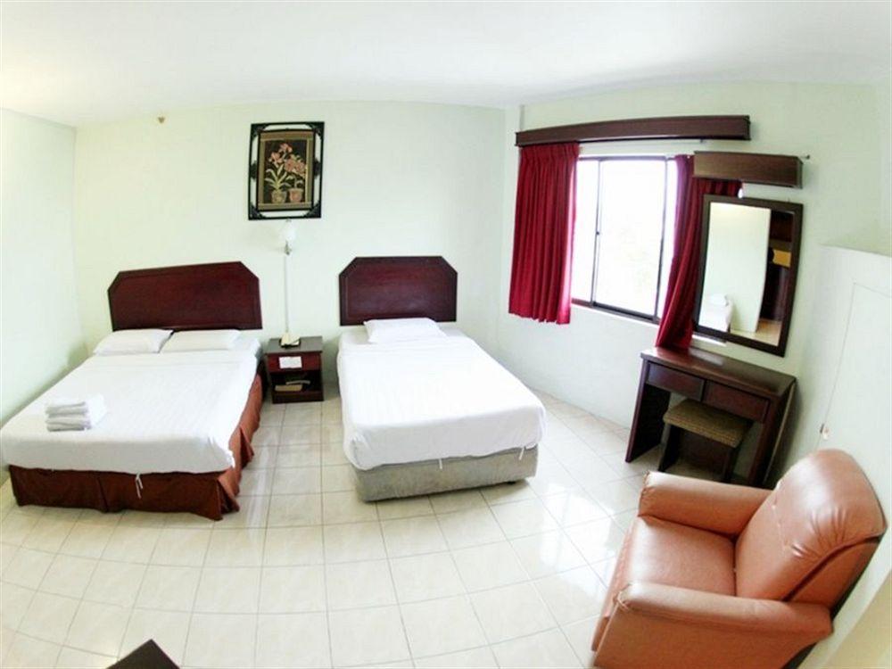 קוצ'ינג Grand Supreme Hotel מראה חיצוני תמונה