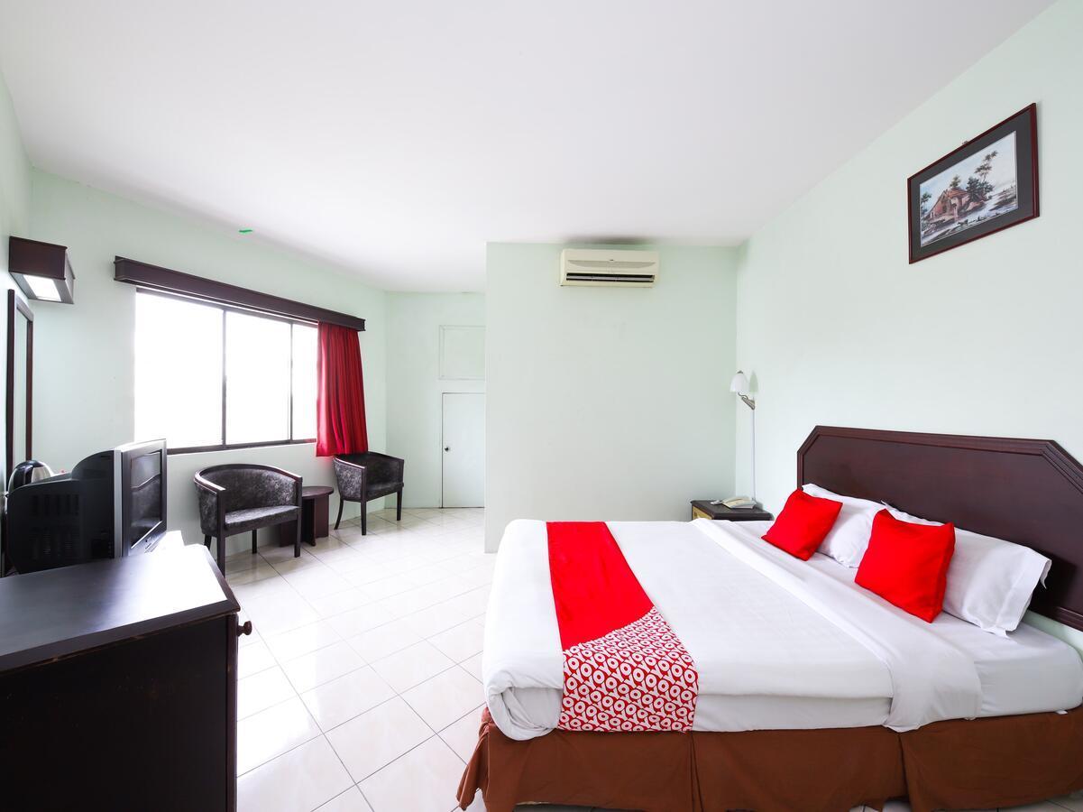 קוצ'ינג Grand Supreme Hotel מראה חיצוני תמונה